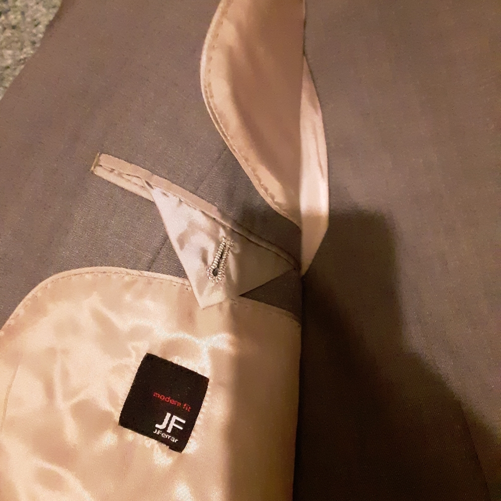 J. Ferrar 3 piece